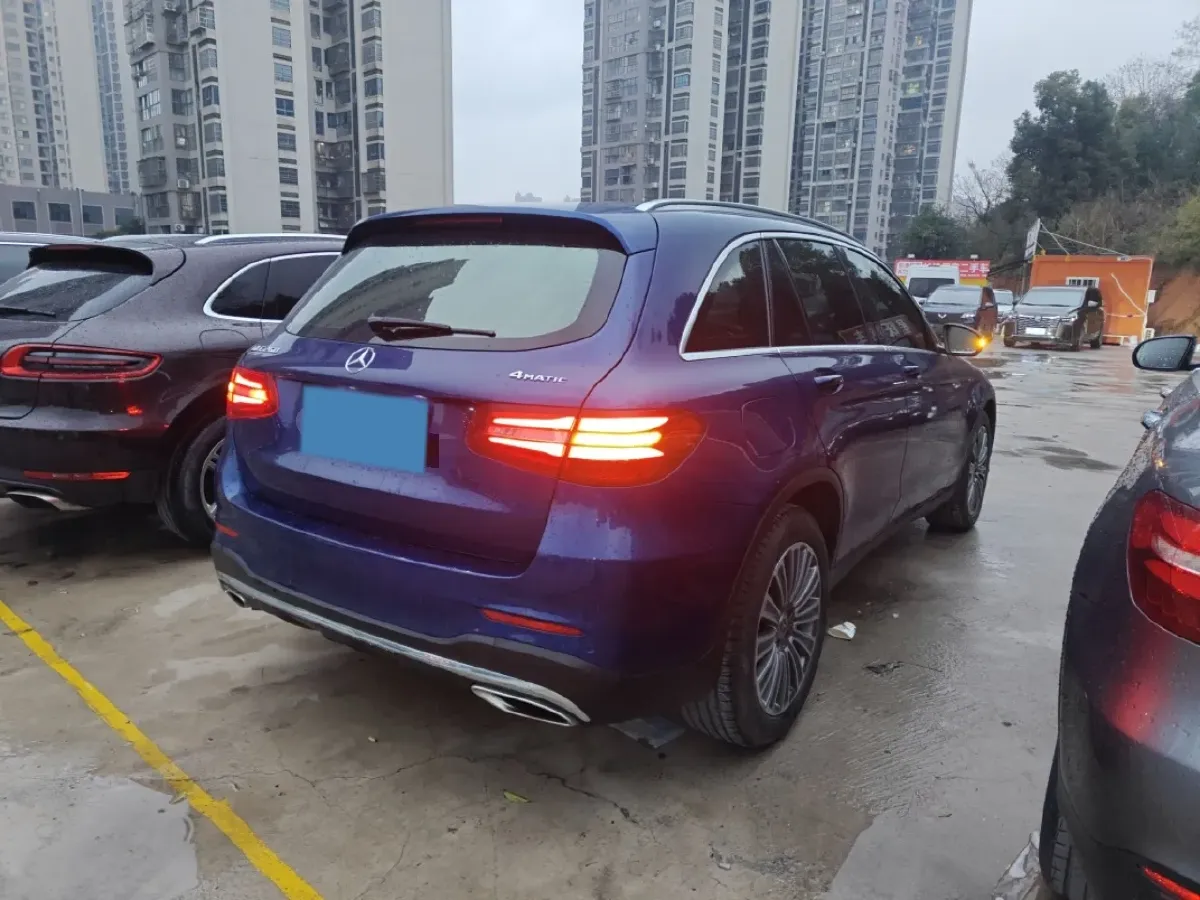 2017 Mercedes-Benz GLC Class 2.0T 211HP L4 9AT,autocango,china used car exporter,china ev exporter,chinese used car exporter,chinese used ev exporter