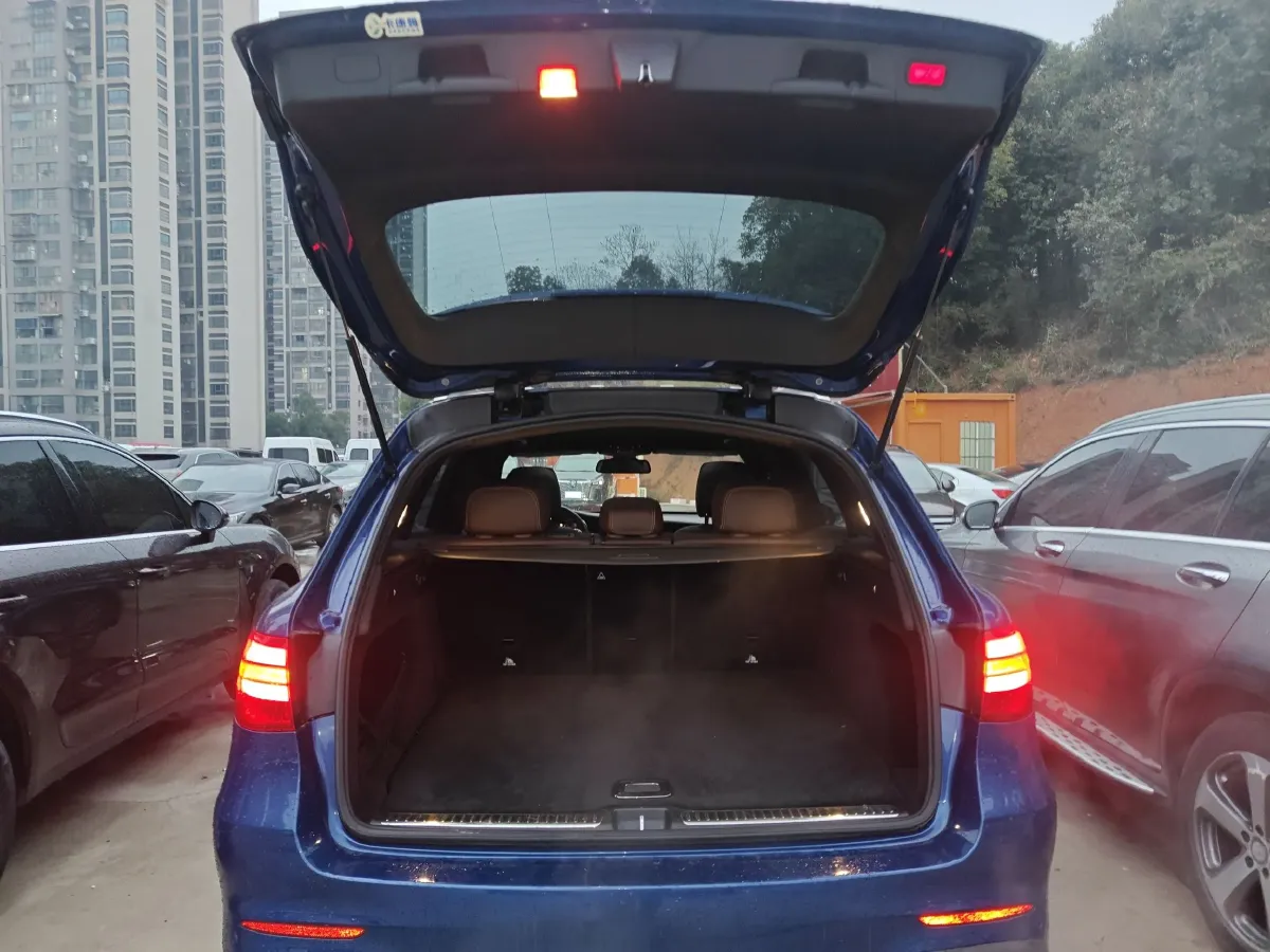 2017 Mercedes-Benz GLC Class 2.0T 211HP L4 9AT,autocango,china used car exporter,china ev exporter,chinese used car exporter,chinese used ev exporter