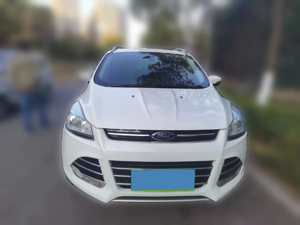 2013 Ford Kuga 1.6T 177HP L4 6AT,autocango,china used car exporter,china ev exporter,chinese used car exporter,chinese used ev exporter