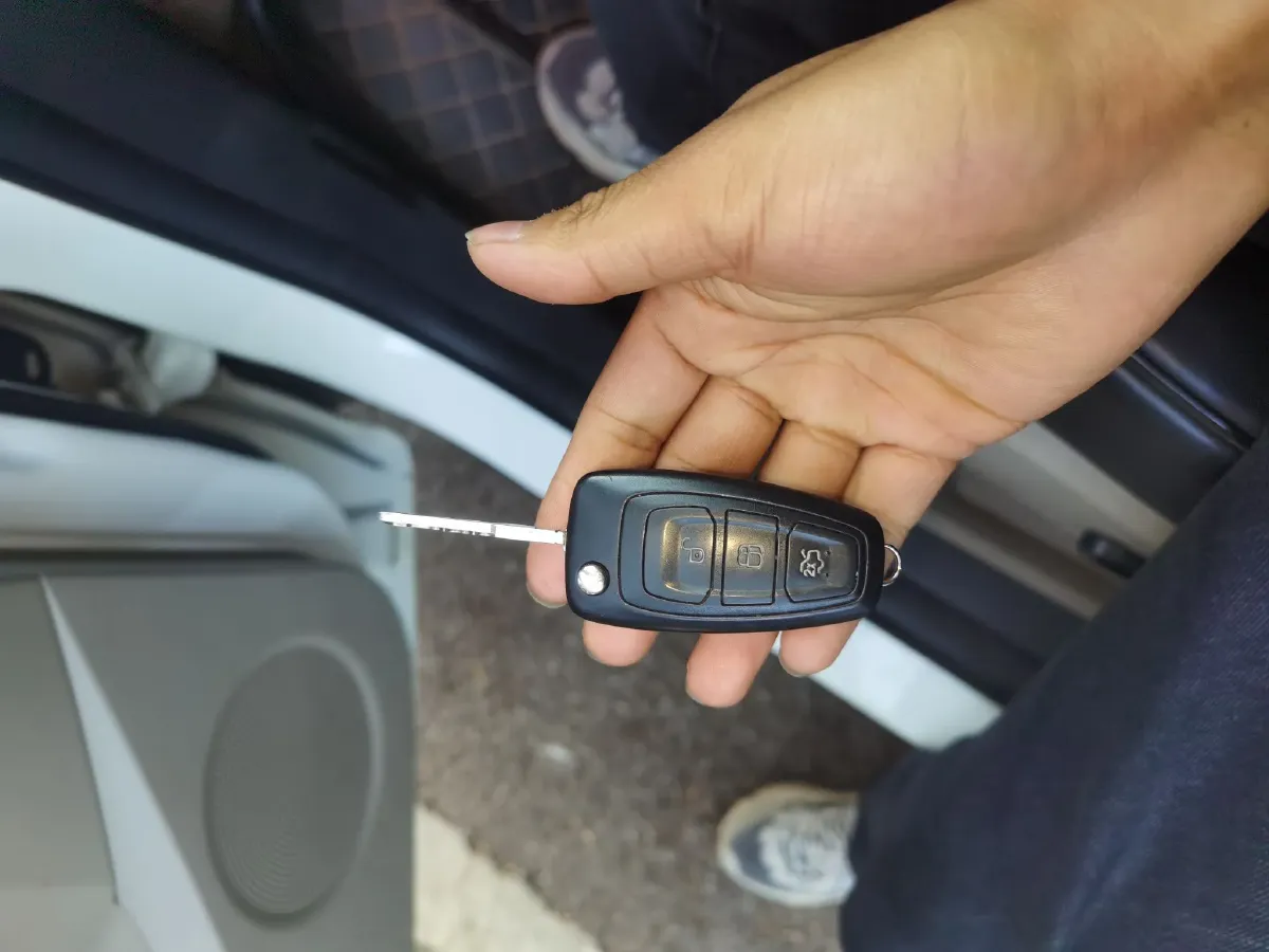 2013 Ford Kuga 1.6T 177HP L4 6AT,autocango,china used car exporter,china ev exporter,chinese used car exporter,chinese used ev exporter