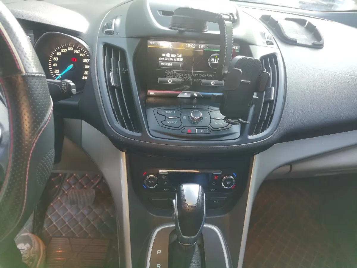 2013 Ford Kuga 1.6T 177HP L4 6AT,autocango,china used car exporter,china ev exporter,chinese used car exporter,chinese used ev exporter