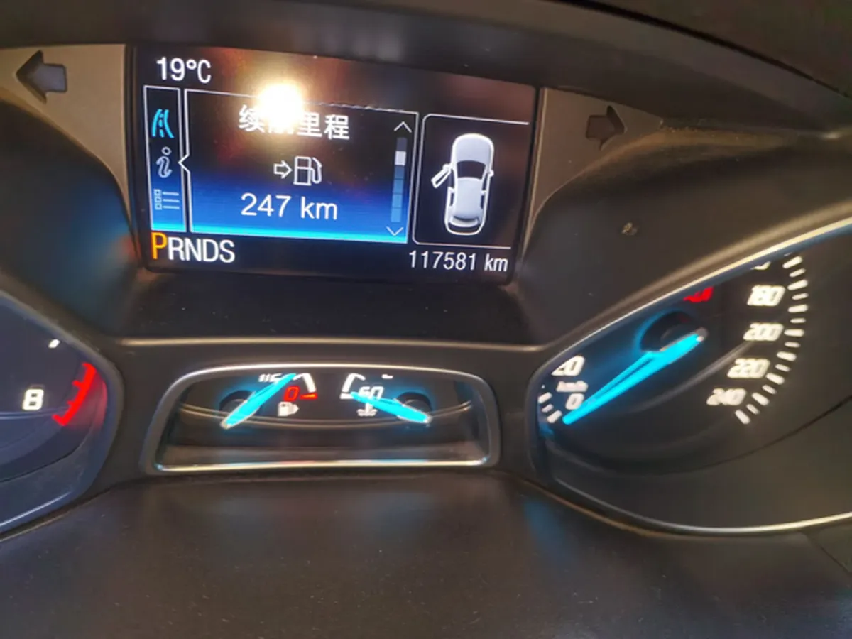 2013 Ford Kuga 1.6T 177HP L4 6AT,autocango,china used car exporter,china ev exporter,chinese used car exporter,chinese used ev exporter