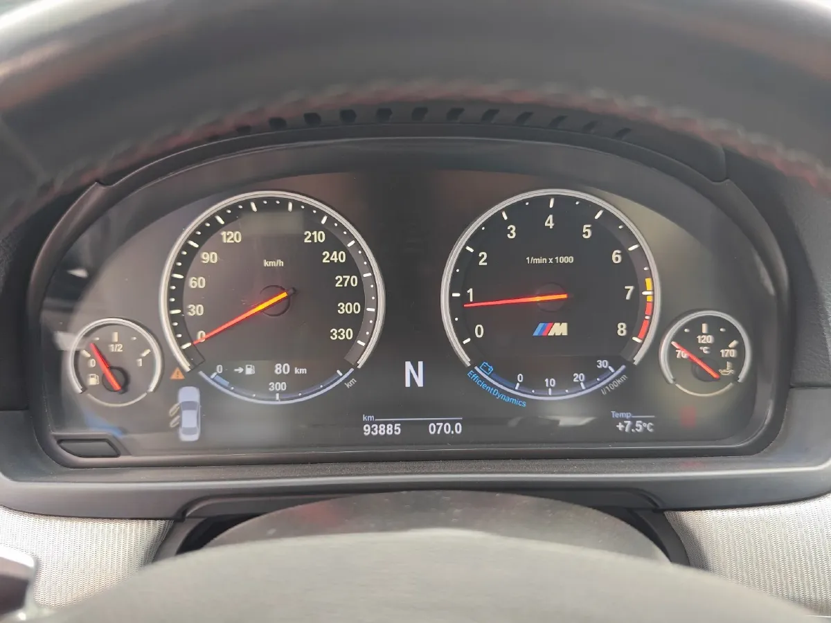 2012 BMW M5 4.4T 560HP V8 7DCT,autocango,china used car exporter,china ev exporter,chinese used car exporter,chinese used ev exporter