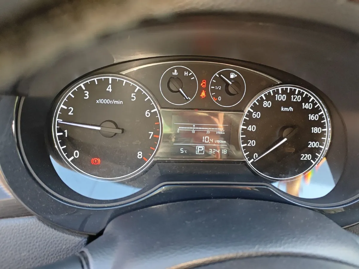 2011 Nissan Tiida 1.6L 126HP L4 CVT,autocango,china used car exporter,china ev exporter,chinese used car exporter,chinese used ev exporter