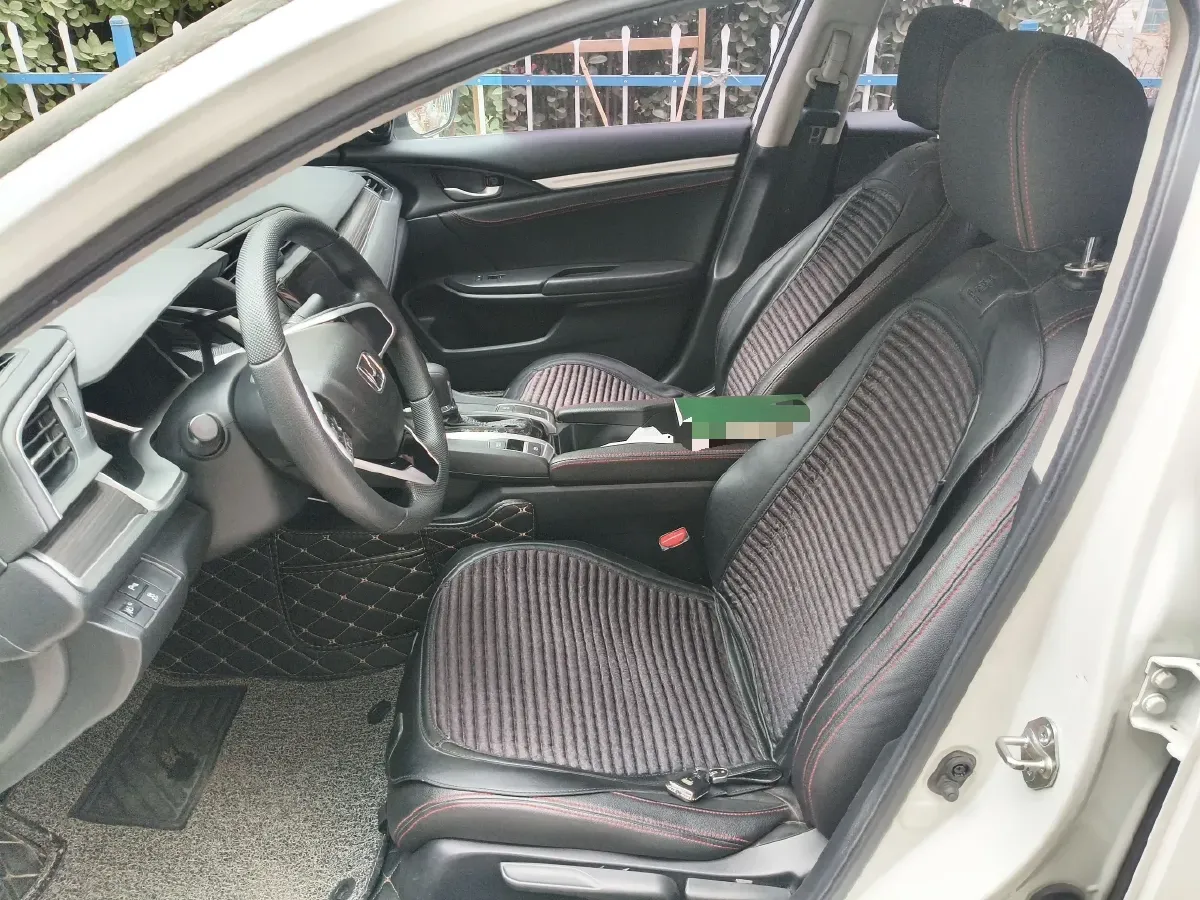 2019 Honda Civic 1.5T 177HP L4 CVT,autocango,china used car exporter,china ev exporter,chinese used car exporter,chinese used ev exporter