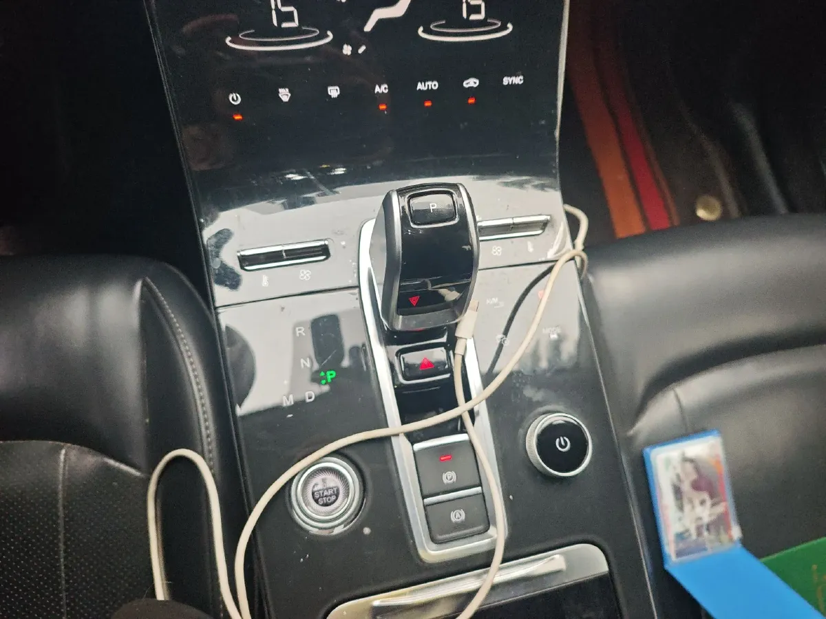 2021 Chery Tiggo 8 Plus 1.6T 197HP L4 7DCT,autocango,china used car exporter,china ev exporter,chinese used car exporter,chinese used ev exporter