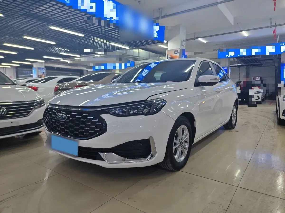2021 Ford Escort 1.5L 122HP L3 6AT,autocango,china used car exporter,china ev exporter,chinese used car exporter,chinese used ev exporter
