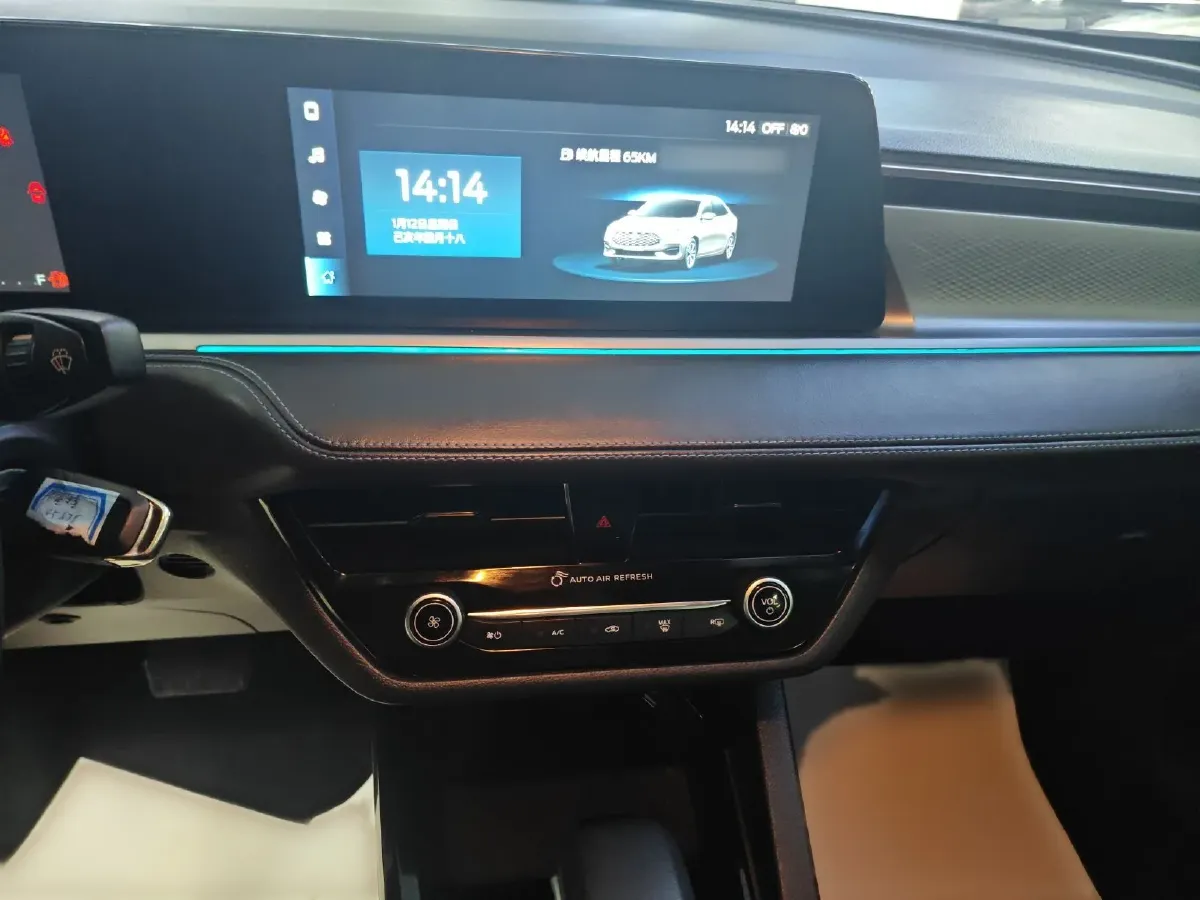 2021 Ford Escort 1.5L 122HP L3 6AT,autocango,china used car exporter,china ev exporter,chinese used car exporter,chinese used ev exporter