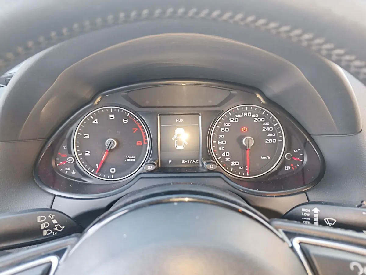 2015 Audi Q5 2.0T 224HP L4 8AT,autocango,china used car exporter,china ev exporter,chinese used car exporter,chinese used ev exporter