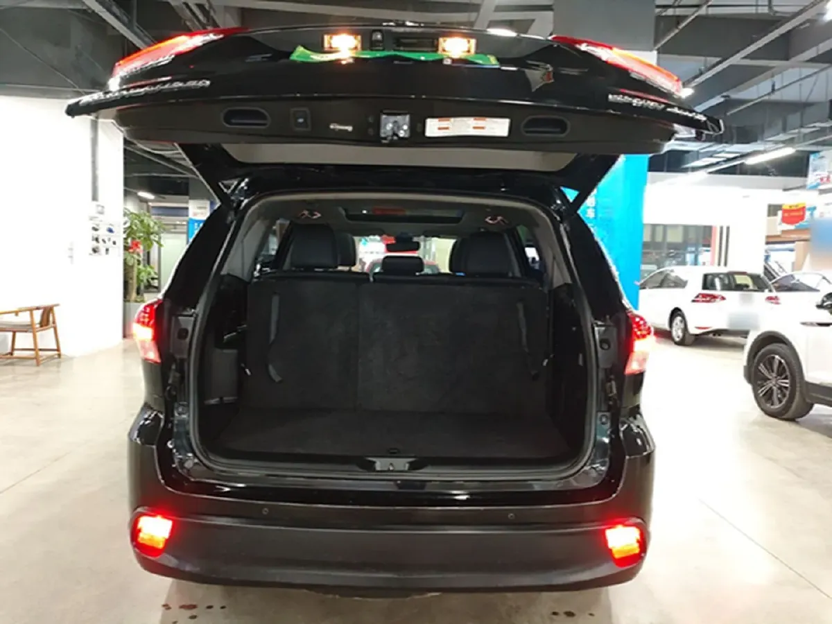 2018 Toyota Highlander 2.0T 220HP L4 6AT,autocango,china used car exporter,china ev exporter,chinese used car exporter,chinese used ev exporter