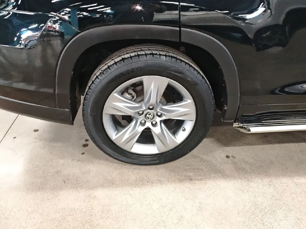 2018 Toyota Highlander 2.0T 220HP L4 6AT,autocango,china used car exporter,china ev exporter,chinese used car exporter,chinese used ev exporter