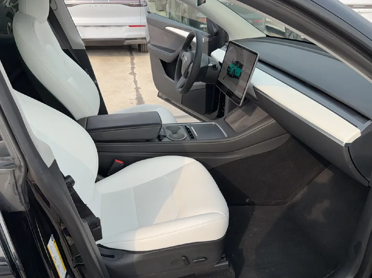2022 Tesla Model Y BEV 60KWH,autocango,china used car exporter,china ev exporter,chinese used car exporter,chinese used ev exporter