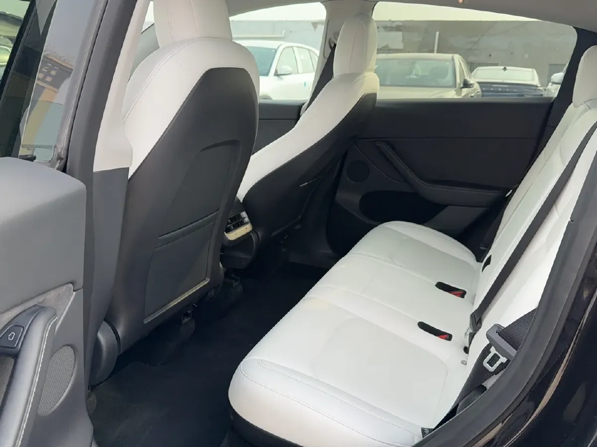 2022 Tesla Model Y BEV 60KWH,autocango,china used car exporter,china ev exporter,chinese used car exporter,chinese used ev exporter