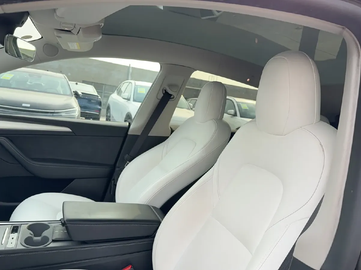 2022 Tesla Model Y BEV 60KWH,autocango,china used car exporter,china ev exporter,chinese used car exporter,chinese used ev exporter