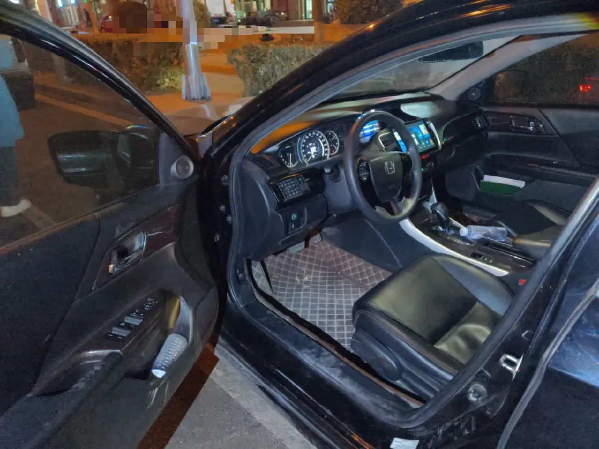 2016 Honda Accord 2.0L 155HP L4 CVT,autocango,china used car exporter,china ev exporter,chinese used car exporter,chinese used ev exporter