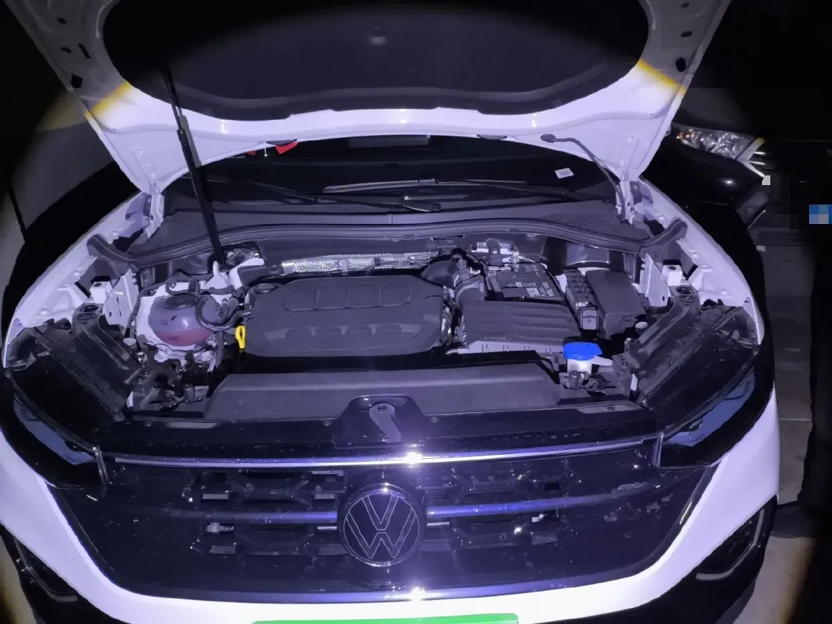 2024 Volkswagen Tayron 2.0T 186HP L4 7DCT,autocango,china used car exporter,china ev exporter,chinese used car exporter,chinese used ev exporter