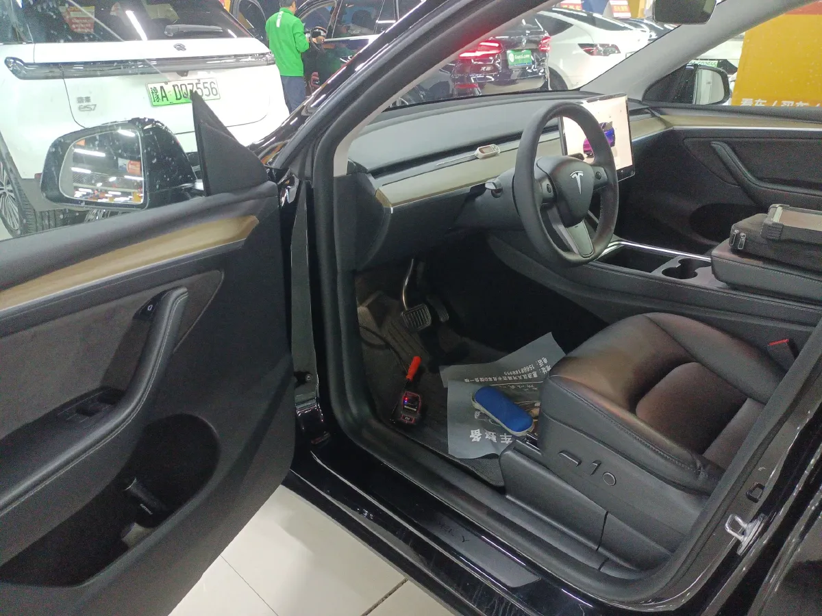 2022 Tesla Model Y BEV 60KWH,autocango,china used car exporter,china ev exporter,chinese used car exporter,chinese used ev exporter