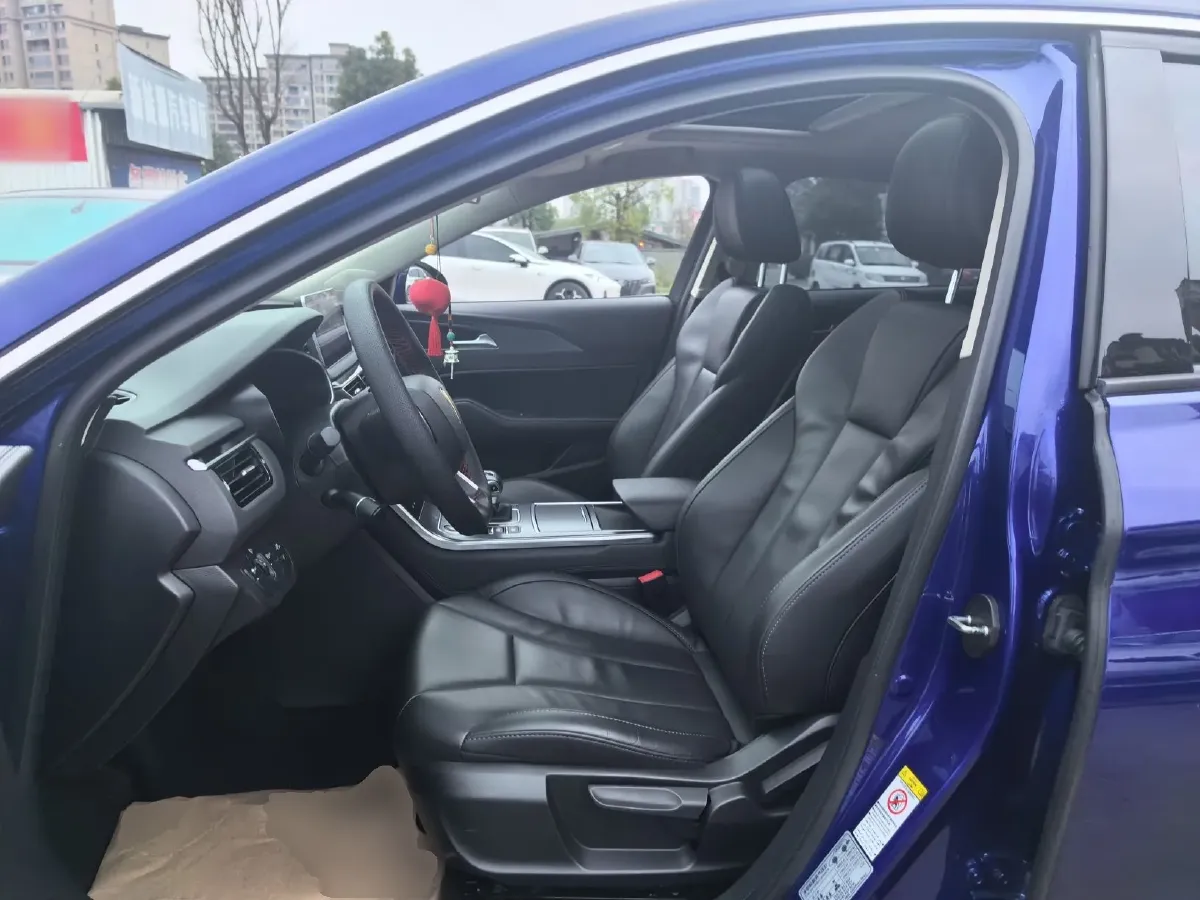 2022 HongQi H5 1.5T 169HP L4 7DCT,autocango,china used car exporter,china ev exporter,chinese used car exporter,chinese used ev exporter