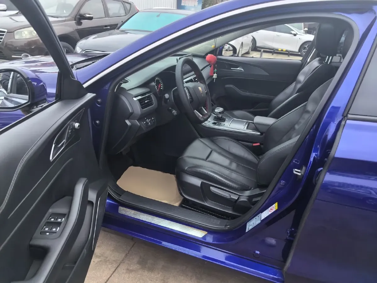 2022 HongQi H5 1.5T 169HP L4 7DCT,autocango,china used car exporter,china ev exporter,chinese used car exporter,chinese used ev exporter