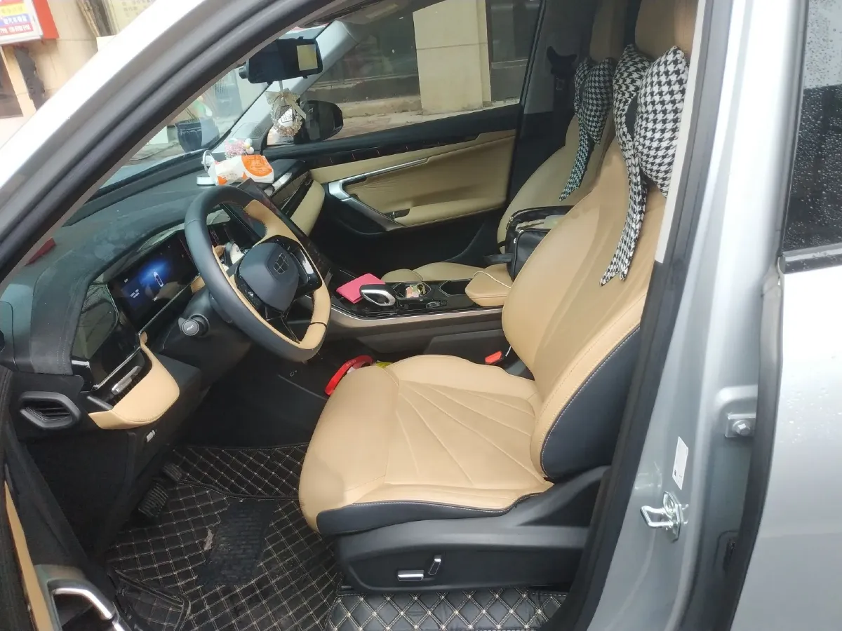 2023 Geely StarRay 1.5T 181HP L4 7DCT,autocango,china used car exporter,china ev exporter,chinese used car exporter,chinese used ev exporter