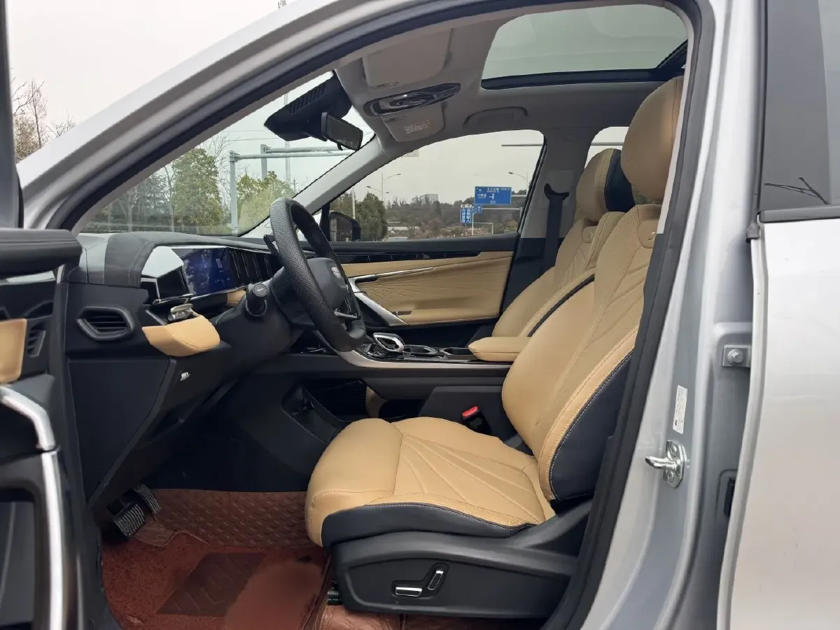 2023 Geely StarRay 1.5T 181HP L4 7DCT,autocango,china used car exporter,china ev exporter,chinese used car exporter,chinese used ev exporter