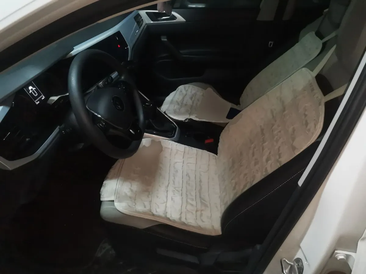 2021 Volkswagen Polo 1.5L 113HP L4 6AT,autocango,china used car exporter,china ev exporter,chinese used car exporter,chinese used ev exporter