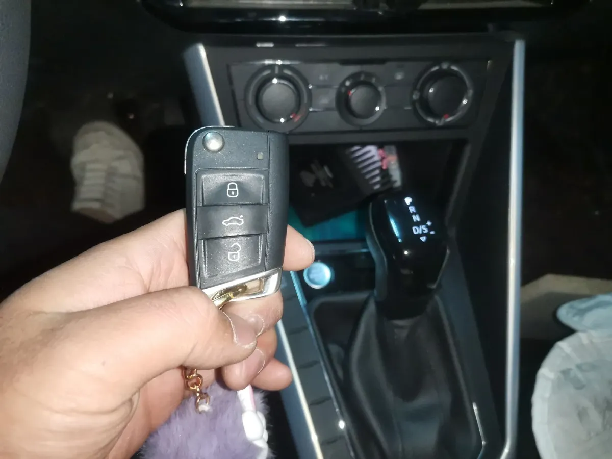 2021 Volkswagen Polo 1.5L 113HP L4 6AT,autocango,china used car exporter,china ev exporter,chinese used car exporter,chinese used ev exporter