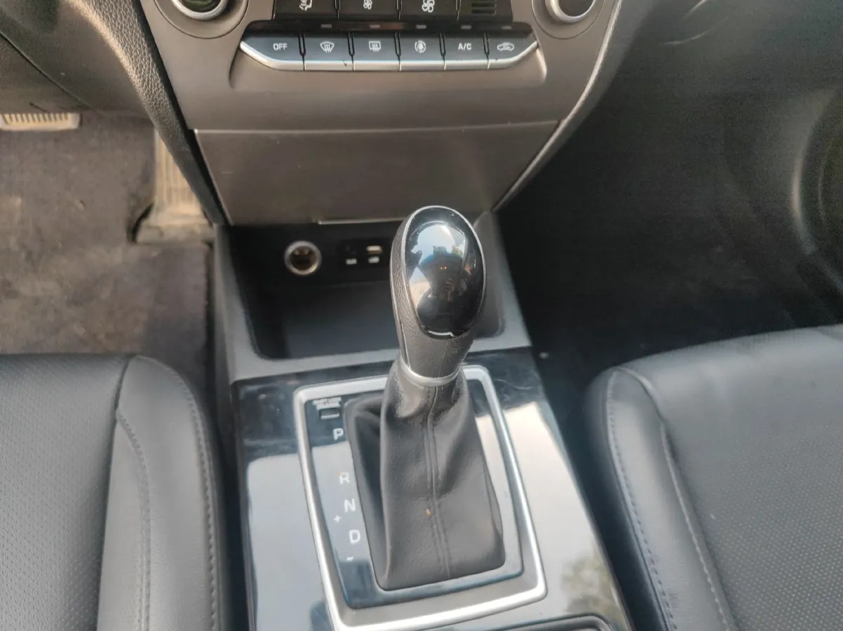 2017 Hyundai Mistra 1.8L 143HP L4 6AT,autocango,china used car exporter,china ev exporter,chinese used car exporter,chinese used ev exporter