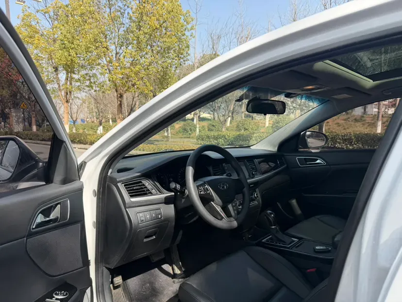 2017 Hyundai Mistra 1.8L 143HP L4 6AT,autocango,china used car exporter,china ev exporter,chinese used car exporter,chinese used ev exporter