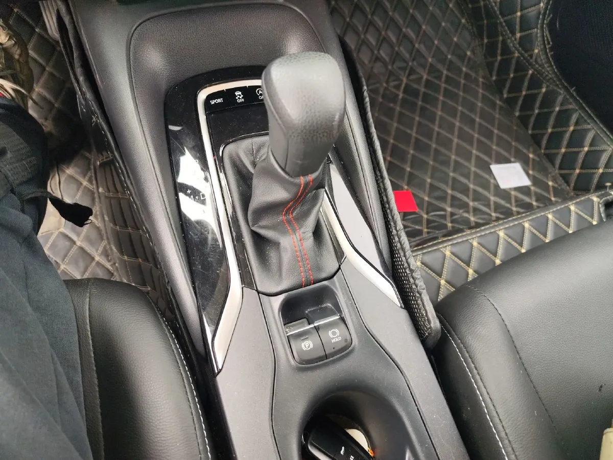 2021 Toyota Corolla 1.2T 116HP L4 CVT,autocango,china used car exporter,china ev exporter,chinese used car exporter,chinese used ev exporter