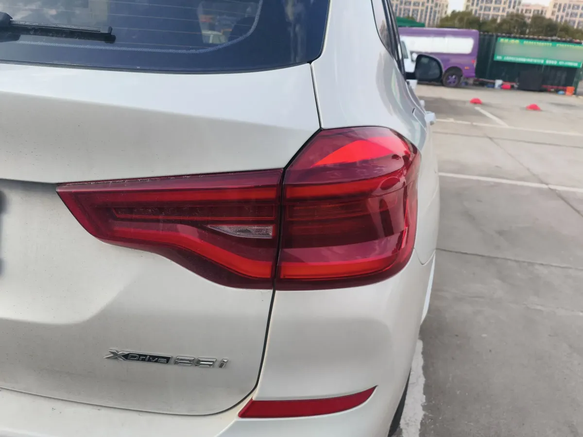 2018 BMW X3 2.0T 184HP L4 8AT,autocango,china used car exporter,china ev exporter,chinese used car exporter,chinese used ev exporter
