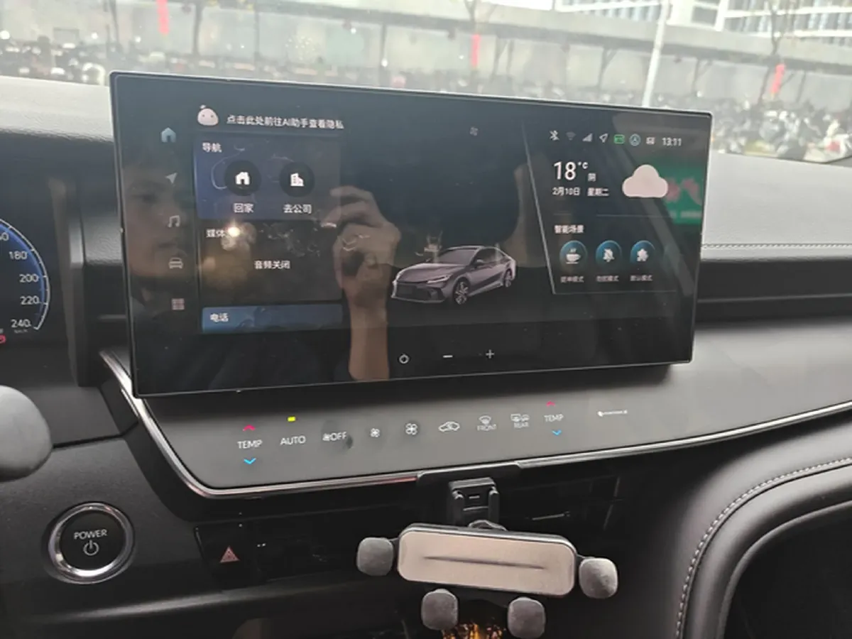 2025 Toyota Camry 2.0L 152HP L4 E-CVT Hybrid,autocango,china used car exporter,china ev exporter,chinese used car exporter,chinese used ev exporter