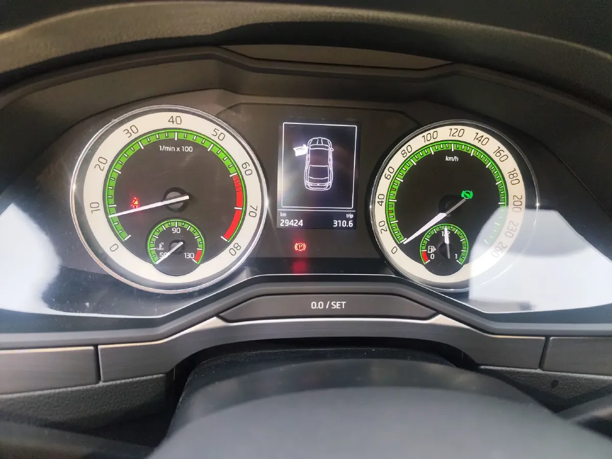 2018 Skoda Superb 1.4T 150HP L4 7DCT,autocango,china used car exporter,china ev exporter,chinese used car exporter,chinese used ev exporter