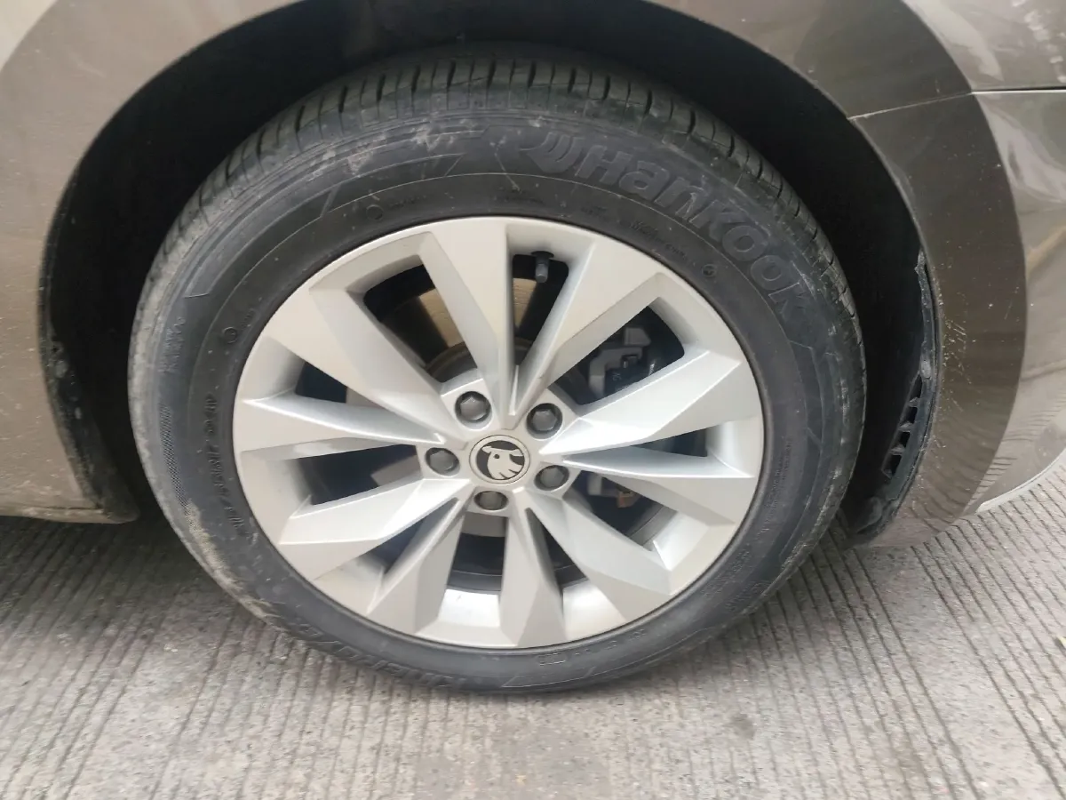 2018 Skoda Superb 1.4T 150HP L4 7DCT,autocango,china used car exporter,china ev exporter,chinese used car exporter,chinese used ev exporter