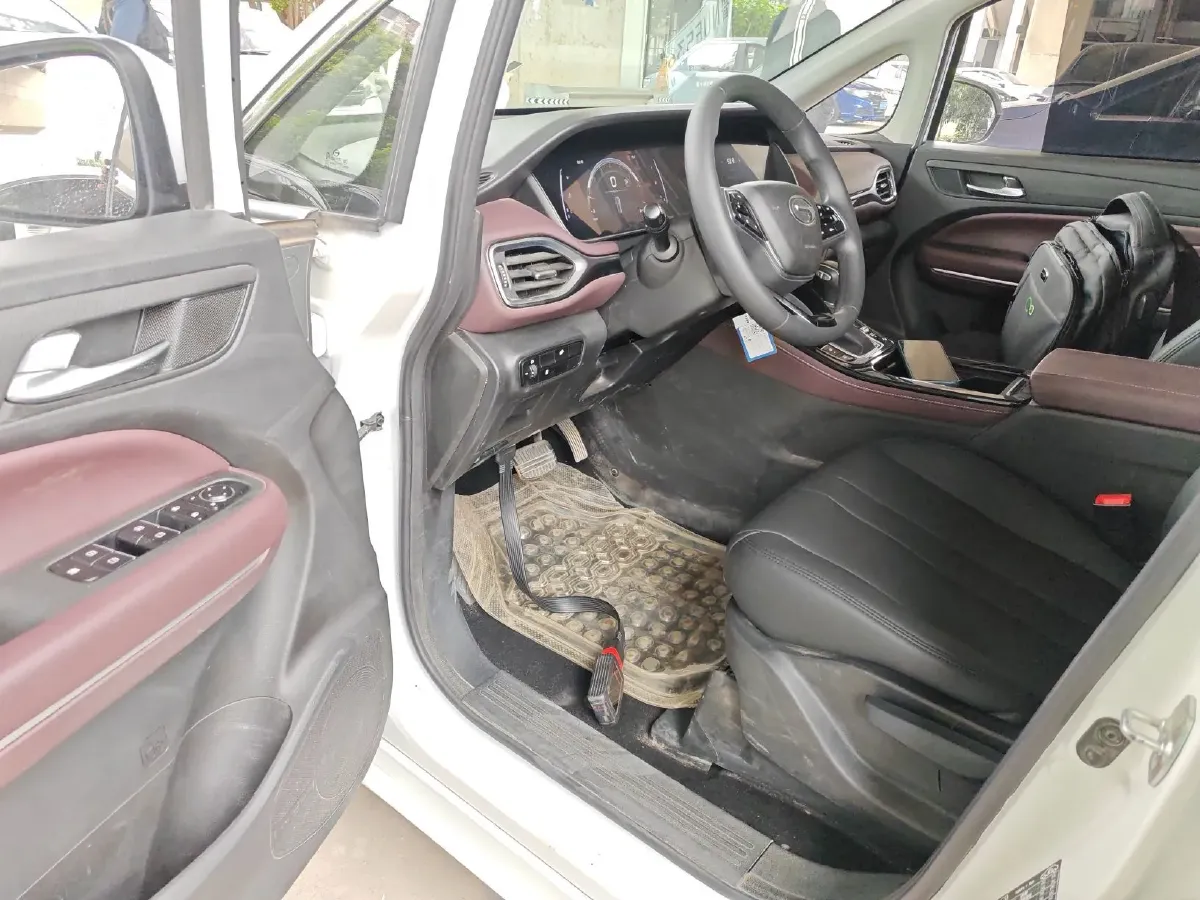 2023 GAC Trumpchi M6 1.5T 177HP L4 7DCT,autocango,china used car exporter,china ev exporter,chinese used car exporter,chinese used ev exporter