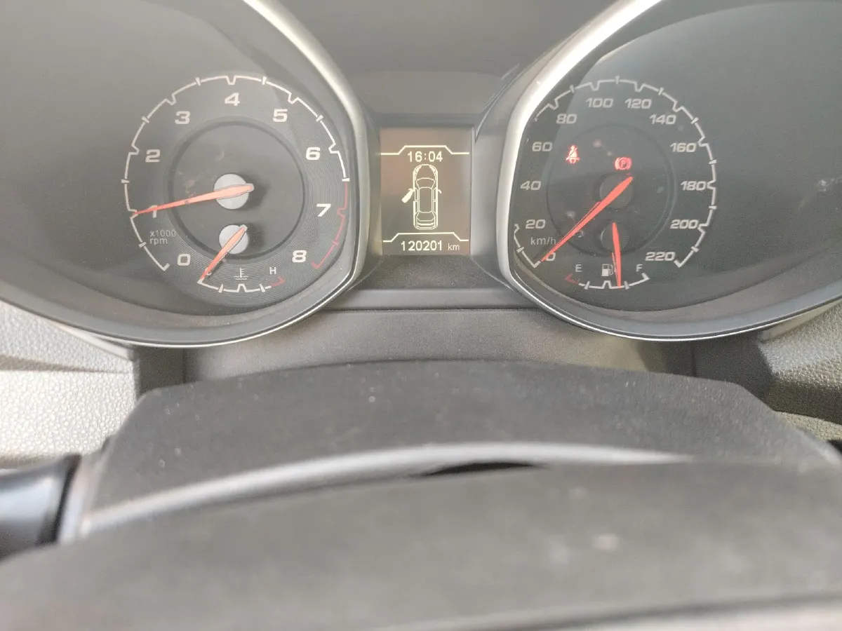 2014 Chery Tiggo 5 2.0L 139HP L4 5MT,autocango,china used car exporter,china ev exporter,chinese used car exporter,chinese used ev exporter