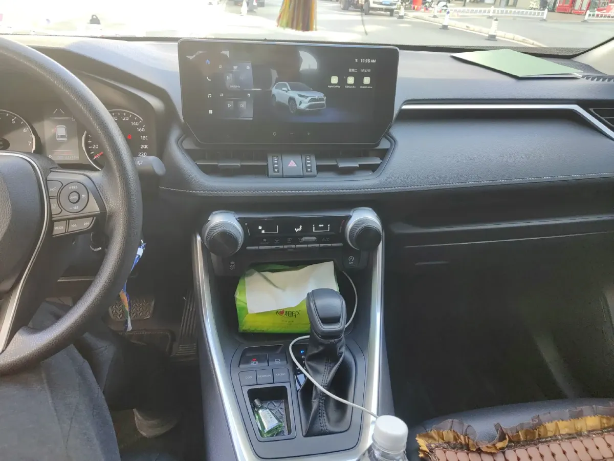 2023 Toyota RAV4 2.0L 171HP L4 CVT,autocango,china used car exporter,china ev exporter,chinese used car exporter,chinese used ev exporter