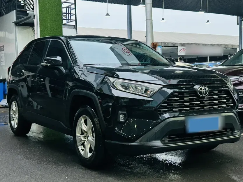 2023 Toyota RAV4 2.0L 171HP L4 CVT,autocango,china used car exporter,china ev exporter,chinese used car exporter,chinese used ev exporter