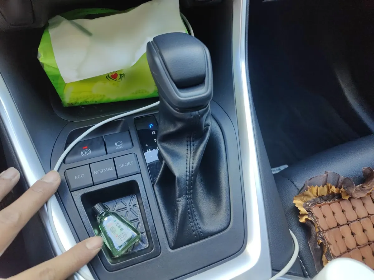 2023 Toyota RAV4 2.0L 171HP L4 CVT,autocango,china used car exporter,china ev exporter,chinese used car exporter,chinese used ev exporter