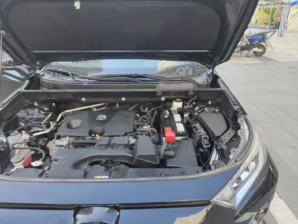 2023 Toyota RAV4 2.0L 171HP L4 CVT,autocango,china used car exporter,china ev exporter,chinese used car exporter,chinese used ev exporter