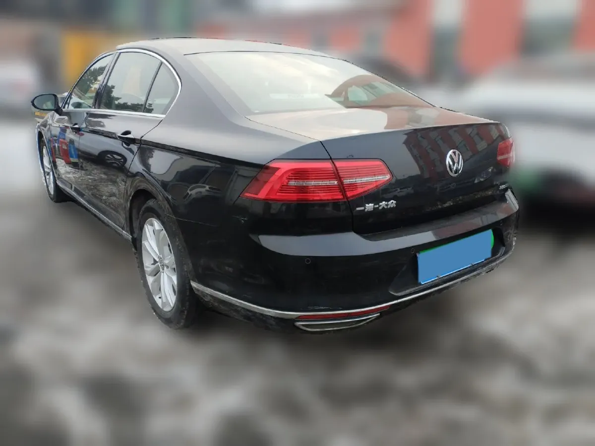 2018 Volkswagen Magotan 1.8T 180HP L4 7DCT,autocango,china used car exporter,china ev exporter,chinese used car exporter,chinese used ev exporter