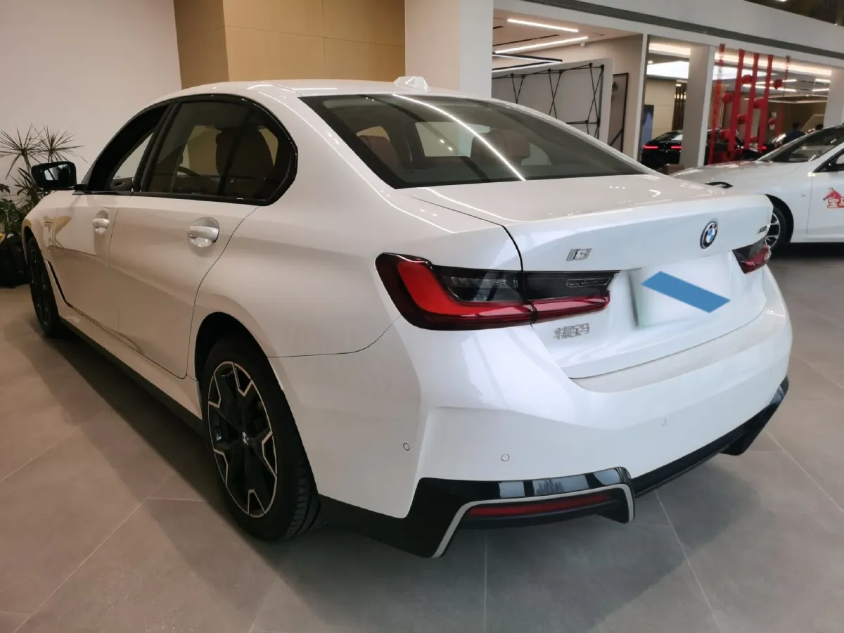 2025 BMW i3 BEV 79.05KWH,autocango,china used car exporter,china ev exporter,chinese used car exporter,chinese used ev exporter