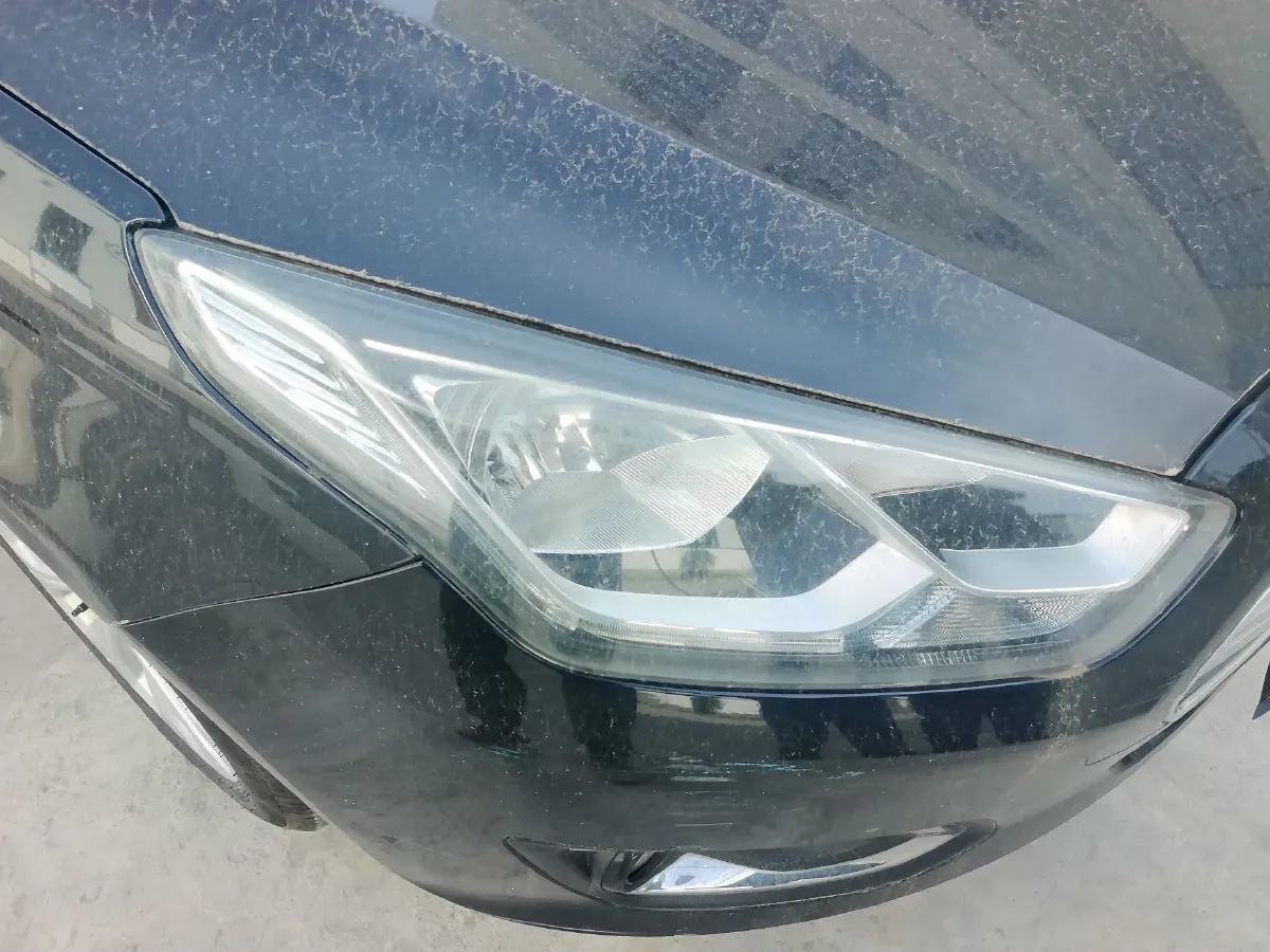 2015 Ford Escort 1.5L 113HP L4 5MT,autocango,china used car exporter,china ev exporter,chinese used car exporter,chinese used ev exporter