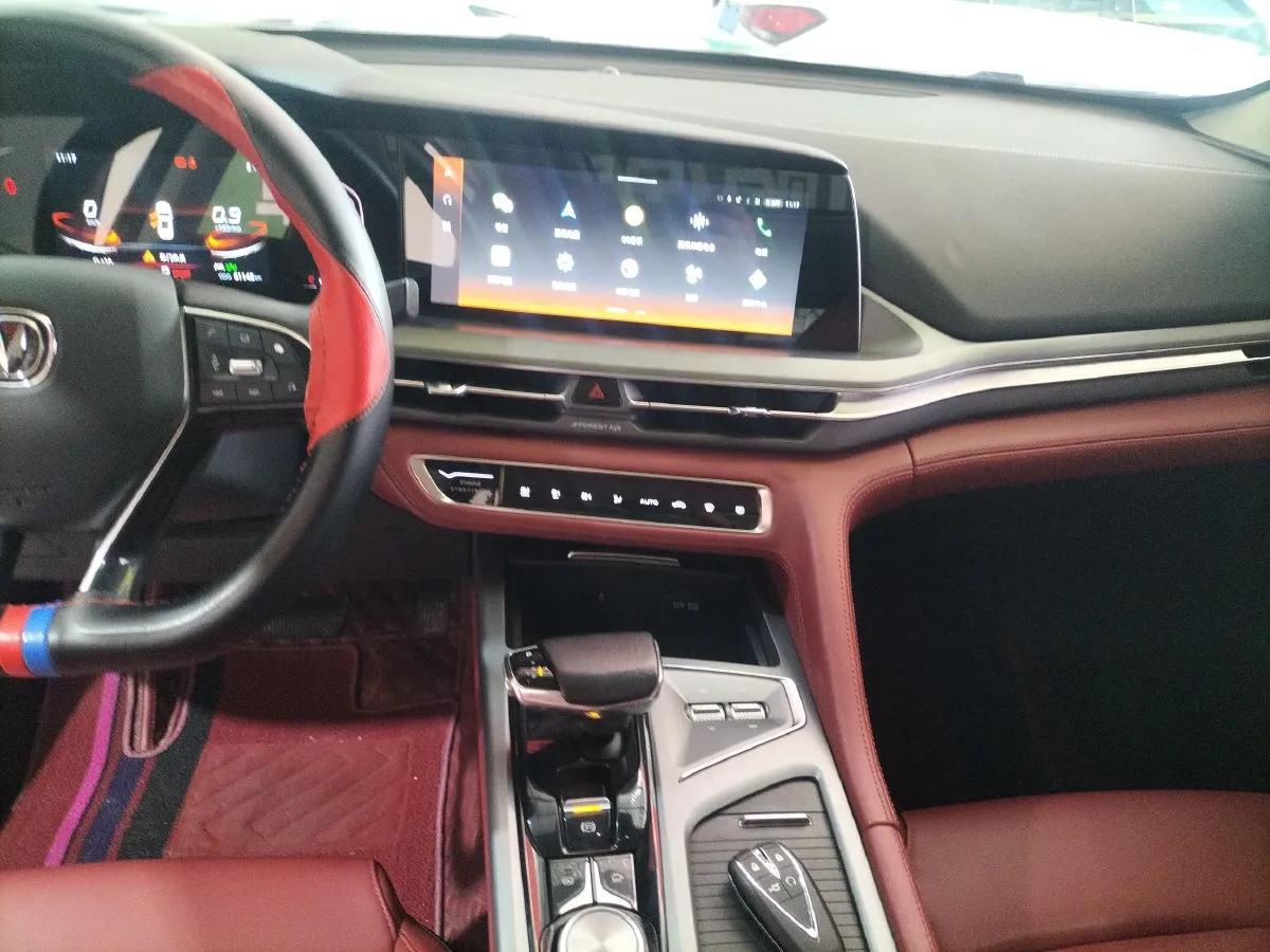 2022 ChangAn CS75 Plus 2.0T 233HP L4 8AT,autocango,china used car exporter,china ev exporter,chinese used car exporter,chinese used ev exporter