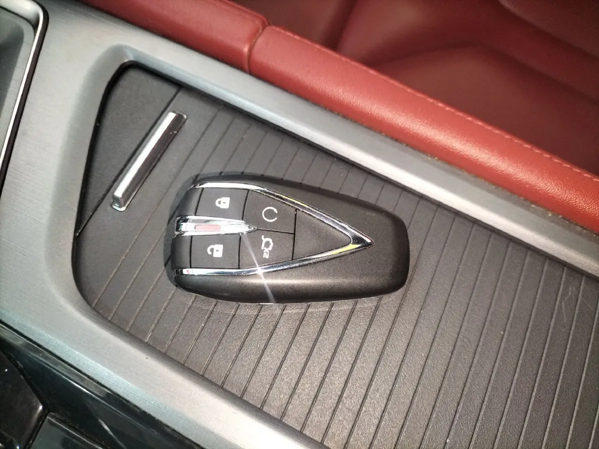 2022 ChangAn CS75 Plus 2.0T 233HP L4 8AT,autocango,china used car exporter,china ev exporter,chinese used car exporter,chinese used ev exporter