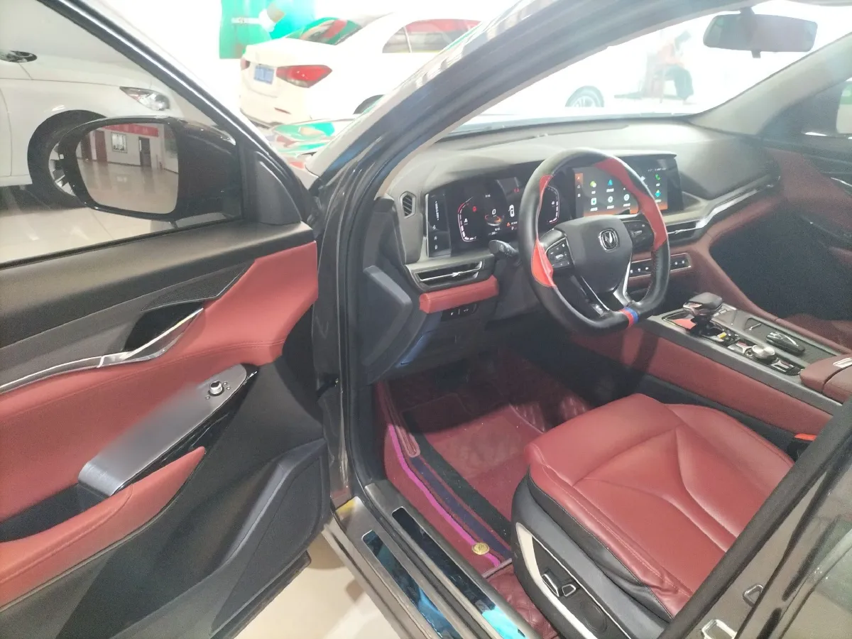 2022 ChangAn CS75 Plus 2.0T 233HP L4 8AT,autocango,china used car exporter,china ev exporter,chinese used car exporter,chinese used ev exporter