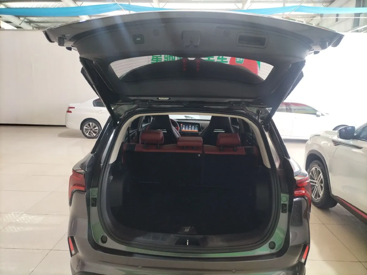 2022 ChangAn CS75 Plus 2.0T 233HP L4 8AT,autocango,china used car exporter,china ev exporter,chinese used car exporter,chinese used ev exporter