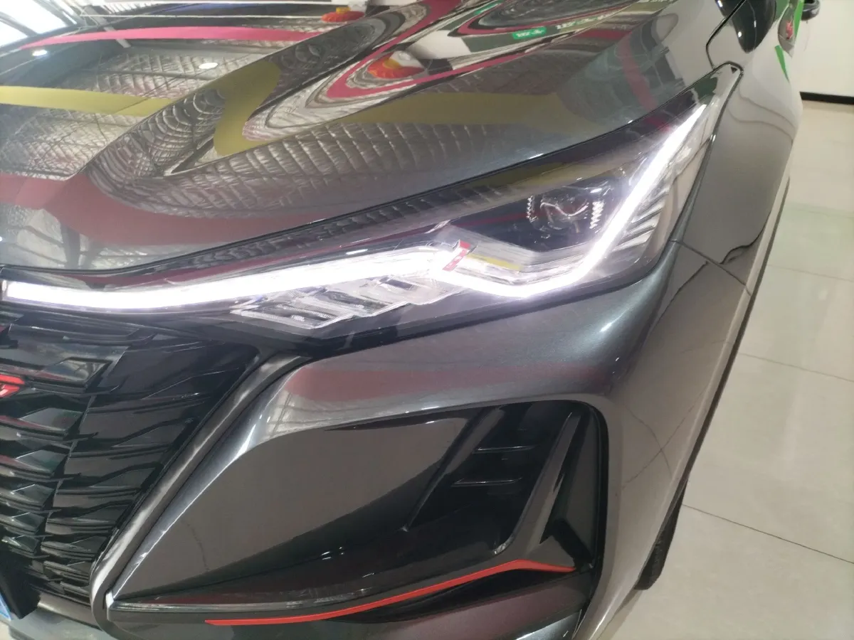 2022 ChangAn CS75 Plus 2.0T 233HP L4 8AT,autocango,china used car exporter,china ev exporter,chinese used car exporter,chinese used ev exporter