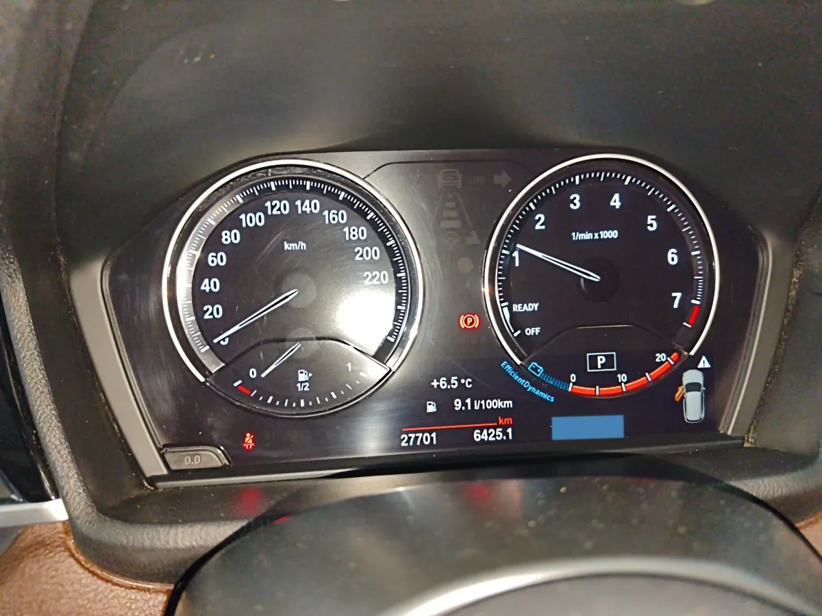 2022 BMW X1 2.0T 192HP L4 7DCT,autocango,china used car exporter,china ev exporter,chinese used car exporter,chinese used ev exporter