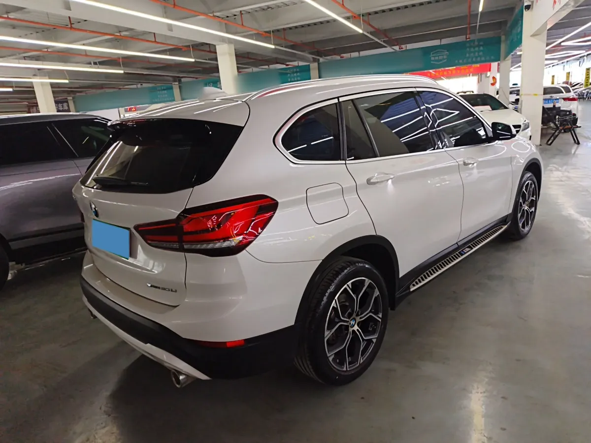 2022 BMW X1 2.0T 192HP L4 7DCT,autocango,china used car exporter,china ev exporter,chinese used car exporter,chinese used ev exporter